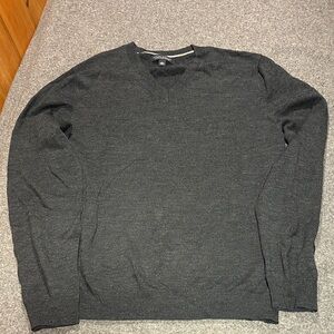 Banana Republic Charcoal V-Neck Sweater 100% Merino Extra Fine Wool